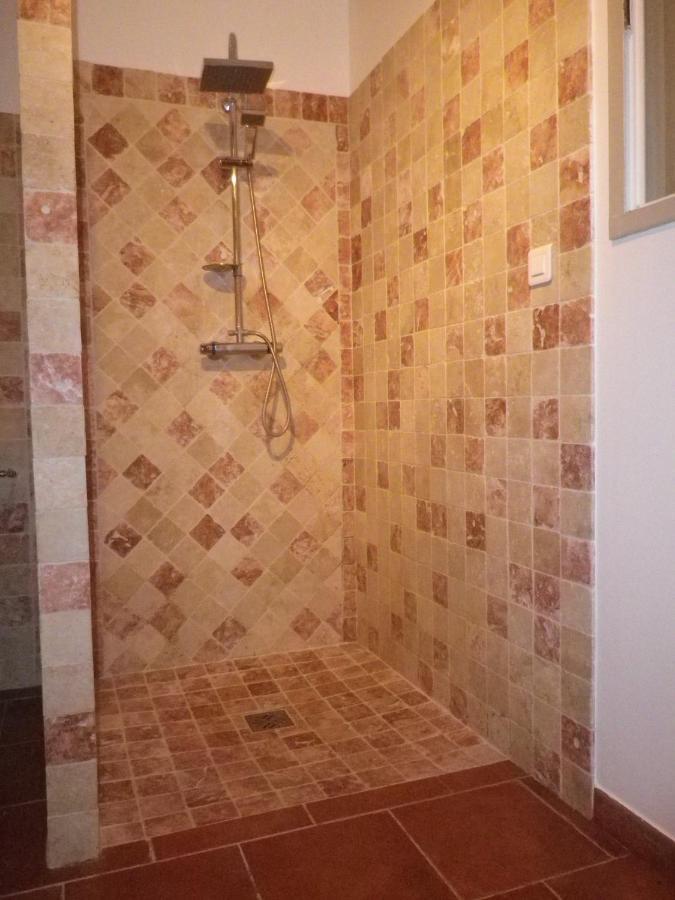La Mordoree La Motte-d'Aigues Экстерьер фото